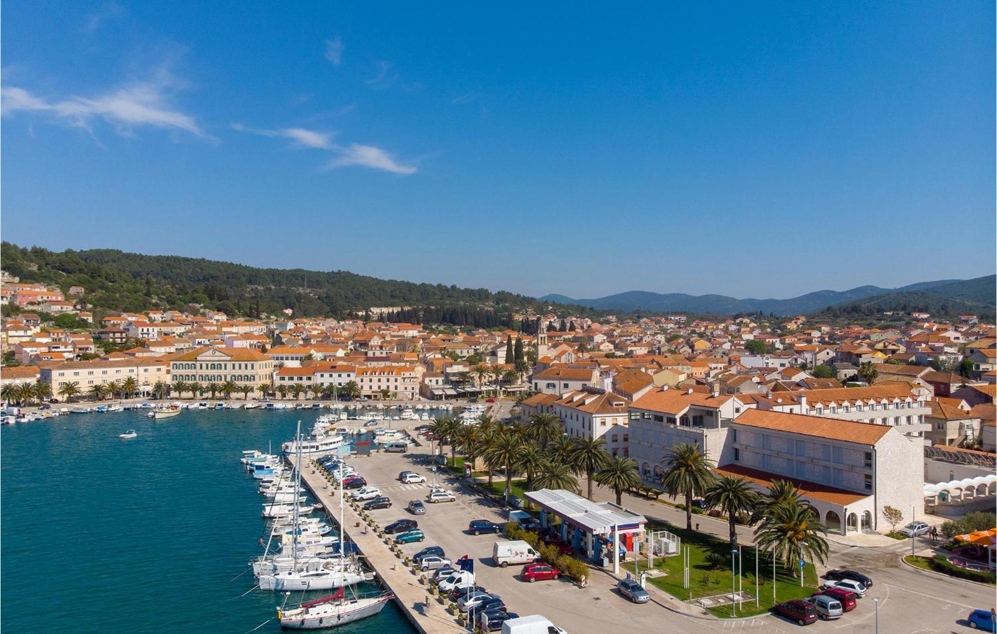 Beautiful Apartment In Vela Luka With Wifi Ngoại thất bức ảnh